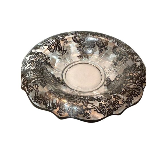 Vintage Silver Overlay Clear Glass Decorative Bowl With Floral Design & Scallope - Picture 5 of 11